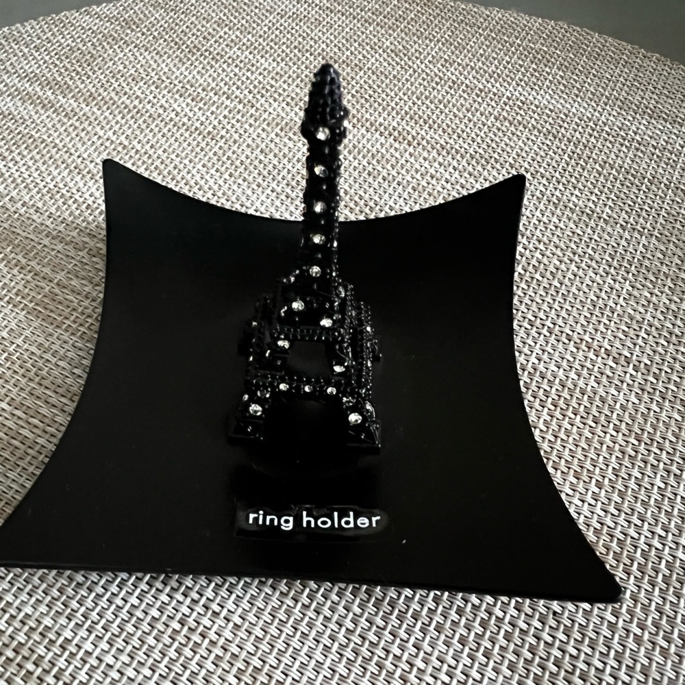 Black Paris Eiffel Tower Metal Ring Holder